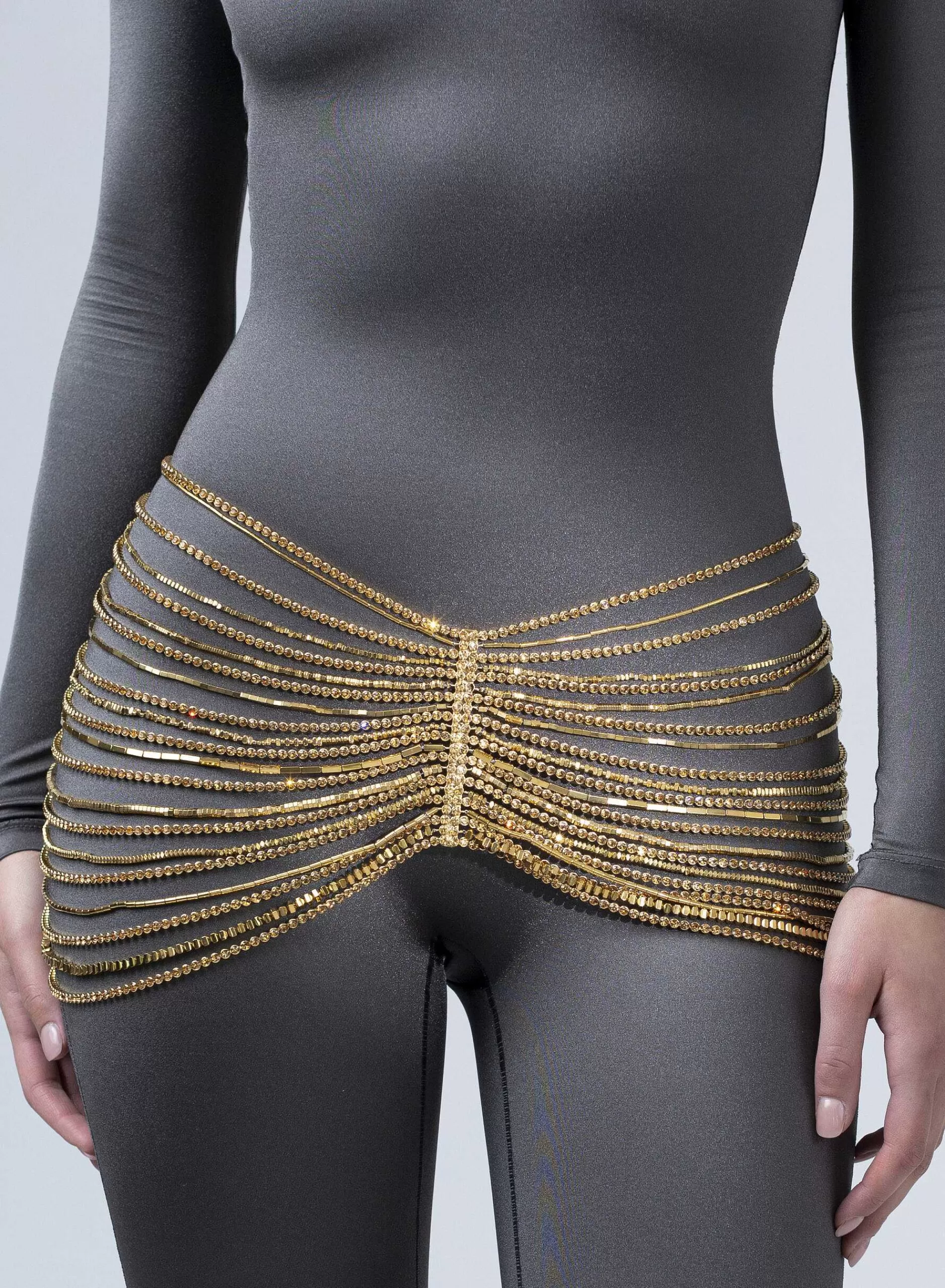 Wearables>Benedetta Bruzziches Giulietta's Belt Everything's Illuminated