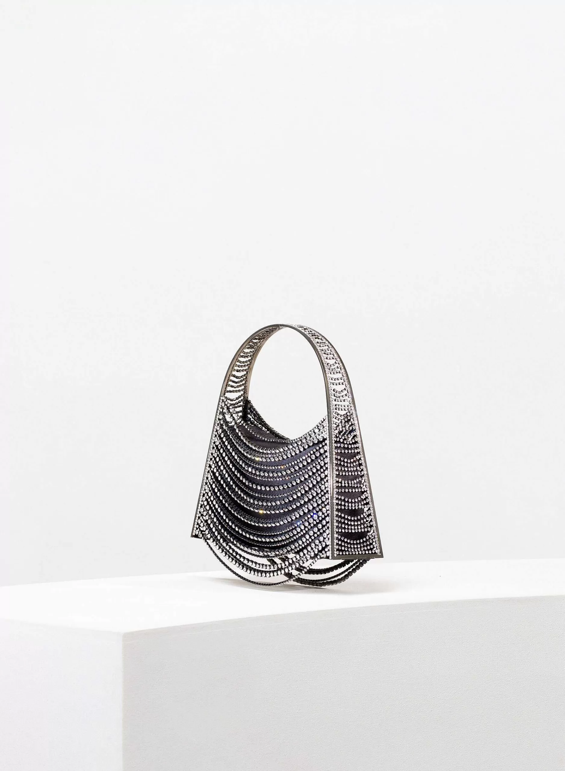 Object D'Heart>Benedetta Bruzziches Lucia In The Sky The World Is Not Enough
